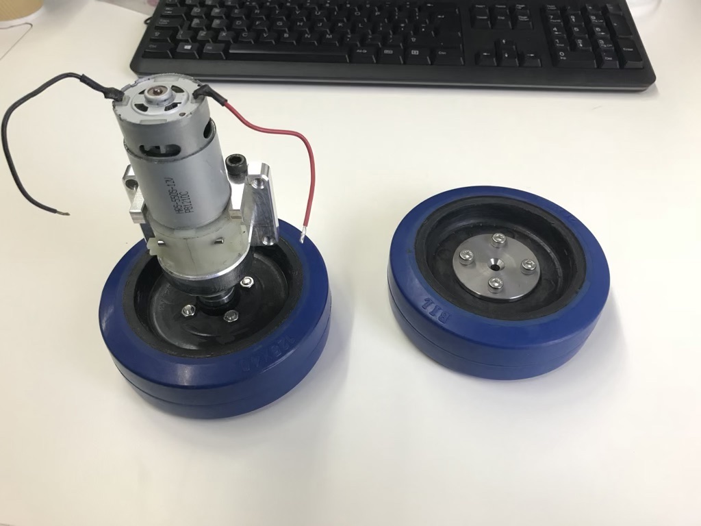 Bosses attached to wheels.